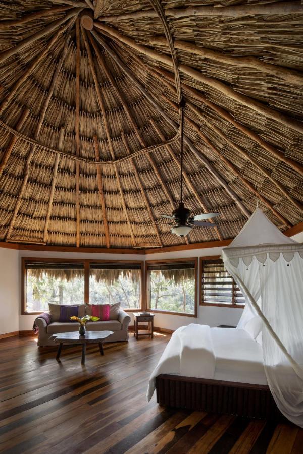 Gaia Riverlodge Unitedville 外观 照片