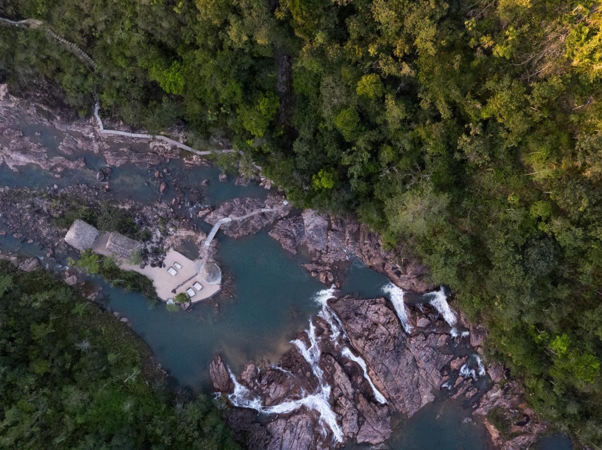 Gaia Riverlodge Unitedville 外观 照片