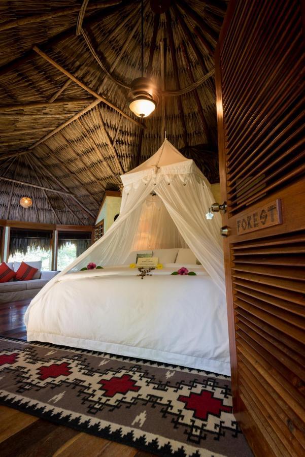 Gaia Riverlodge Unitedville 外观 照片