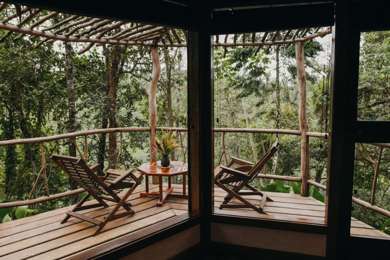 Gaia Riverlodge Unitedville 外观 照片