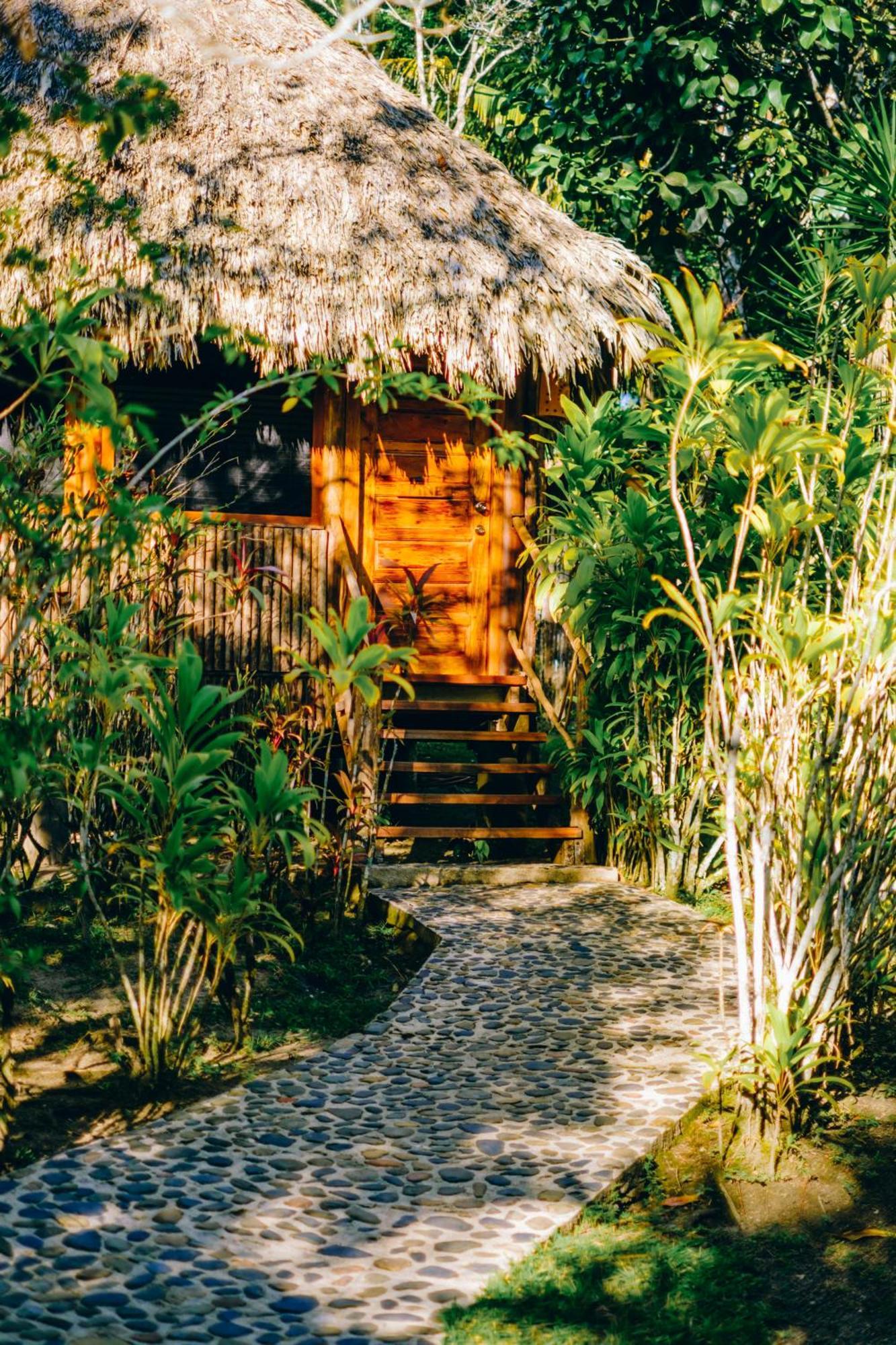 Gaia Riverlodge Unitedville 外观 照片